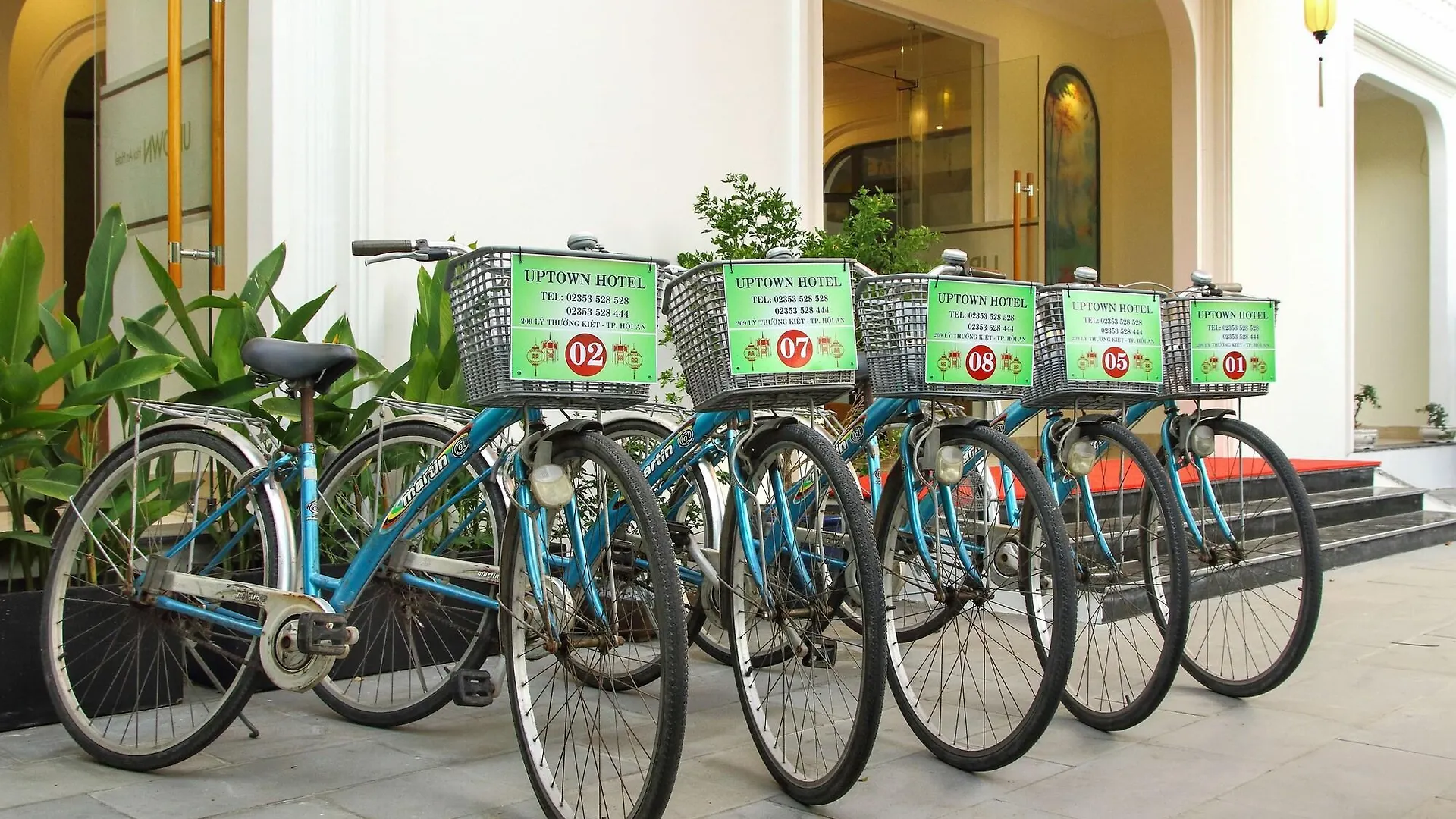 Uptown Hoi An Hotel & Spa 3*,